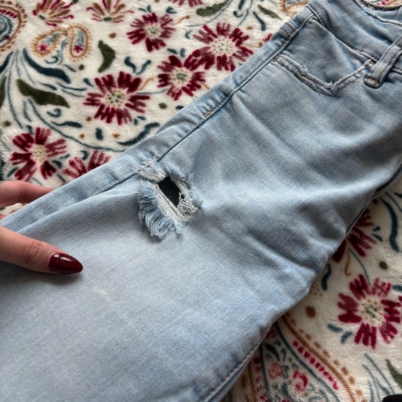 AE Distressed Hi Rise Jeggings - Picture 10 of 11